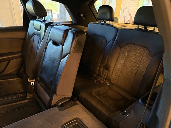 Audi Q7 20 of 30
