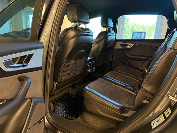 Audi Q7 19 of 30