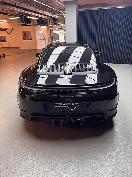 Porsche 911 Carrera 4 GTS 3 of 13