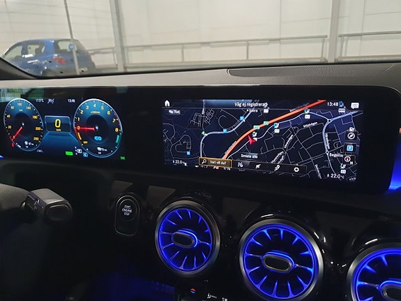 Mercedes-Benz A250 e 21 of 22