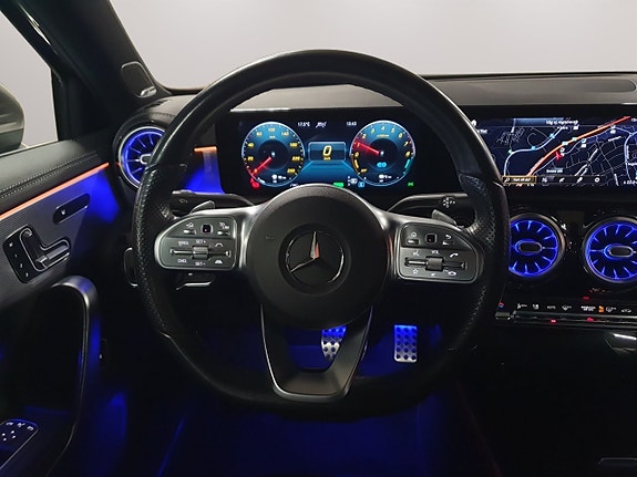Mercedes-Benz A250 e 15 of 22