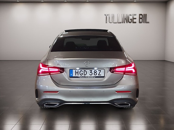 Mercedes-Benz A250 e 4 of 22