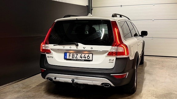 Volvo XC70 7 of 28