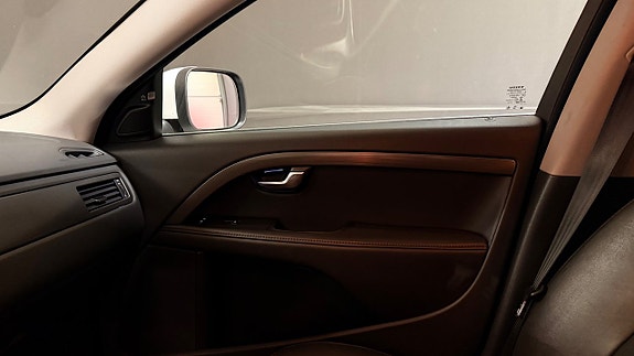 Volvo XC70 19 of 28
