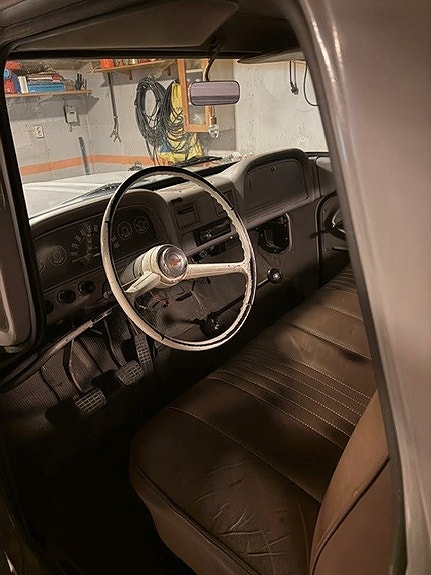Chevrolet C10 5 of 5