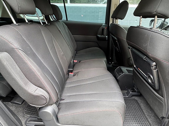 Mazda 5 18 of 18