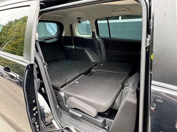 Mazda 5 15 of 18