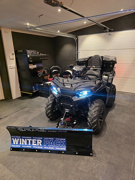 Polaris Sportsman 570 EPS BLACK EDITION SERVOPAKET VINTERPAKET! 2 of 18