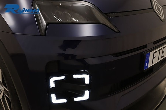 Renault 5 E-Tech 18 of 24