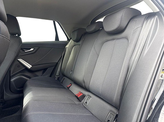 Audi Q2 13 of 14