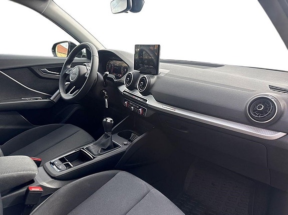 Audi Q2 12 of 14