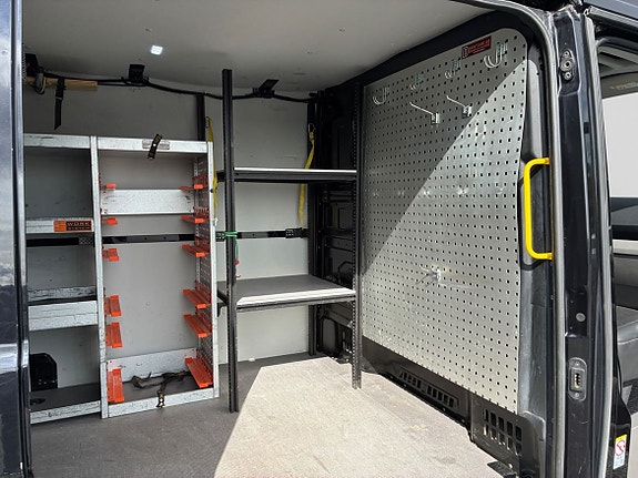 Volkswagen Crafter 35 14 of 15