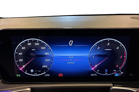 Mercedes-Benz GLB220 d 11 of 24