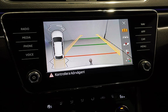 Skoda Superb 27 of 27