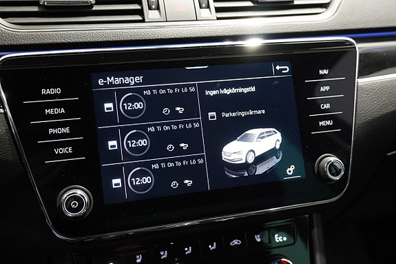 Skoda Superb 24 of 27