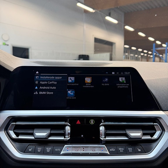 BMW 330e 12 of 12