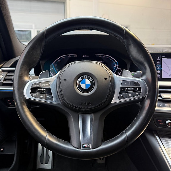 BMW 330e 10 of 12