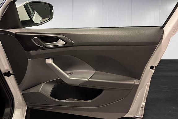 Volkswagen T-Cross 16 of 21