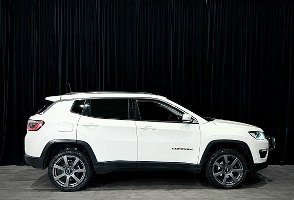 Jeep Compass 6 of 25