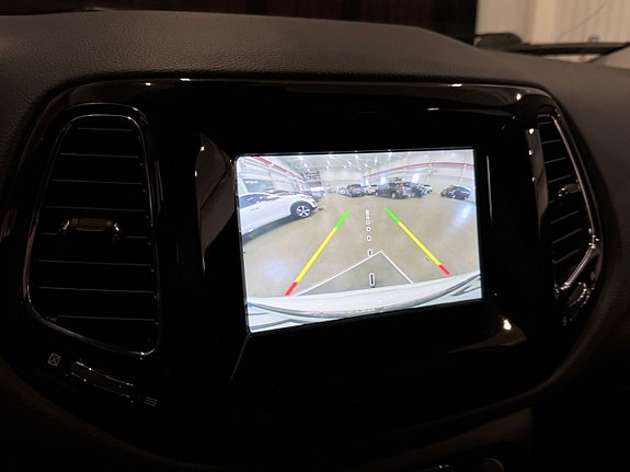 Jeep Compass 24 of 25