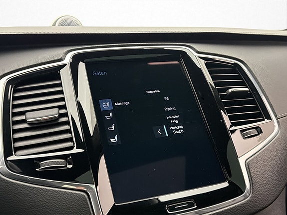 Volvo XC90 21 of 30