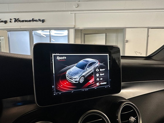 Mercedes-Benz GLC220 d 23 of 28