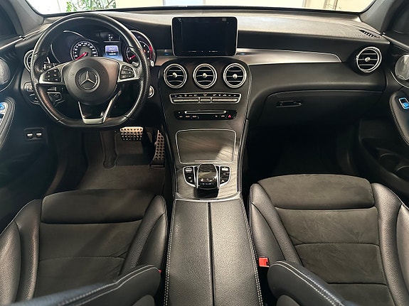Mercedes-Benz GLC220 d 11 of 28