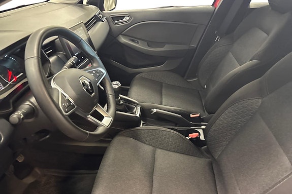 Renault Clio 8 of 21