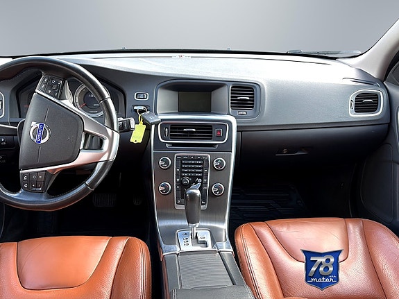 Volvo V60 9 of 14
