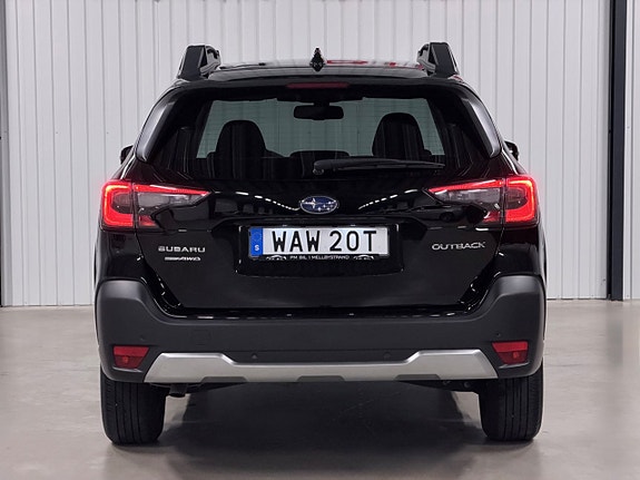 Subaru Outback 8 of 30
