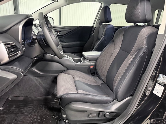 Subaru Outback 10 of 30
