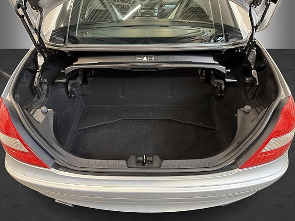 Mercedes-Benz SLK200 26 of 27