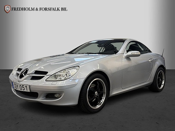 Mercedes-Benz SLK200 8 of 27