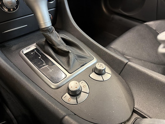 Mercedes-Benz SLK200 20 of 27