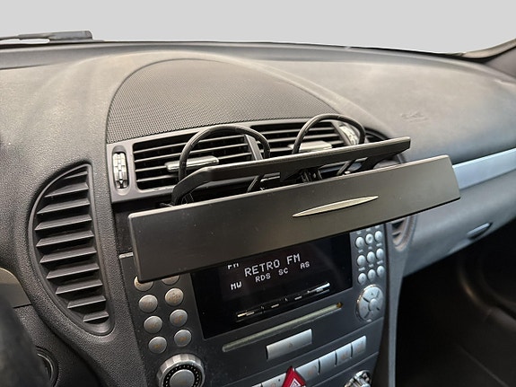 Mercedes-Benz SLK200 21 of 27