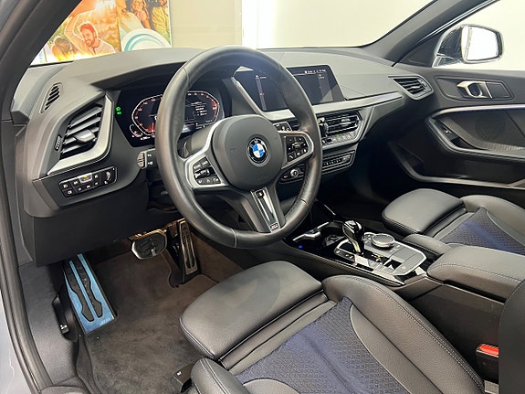 BMW 118i 17 of 30