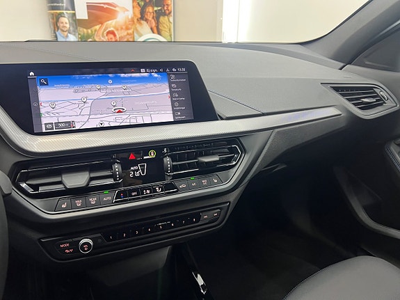 BMW 118i 18 of 30