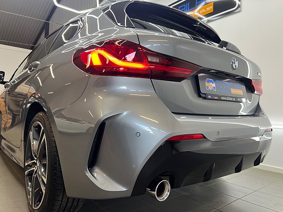 BMW 118i 11 of 30