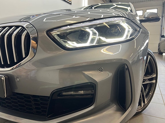 BMW 118i 10 of 30