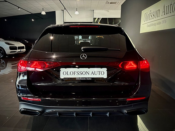 Mercedes-Benz E220 6 of 17