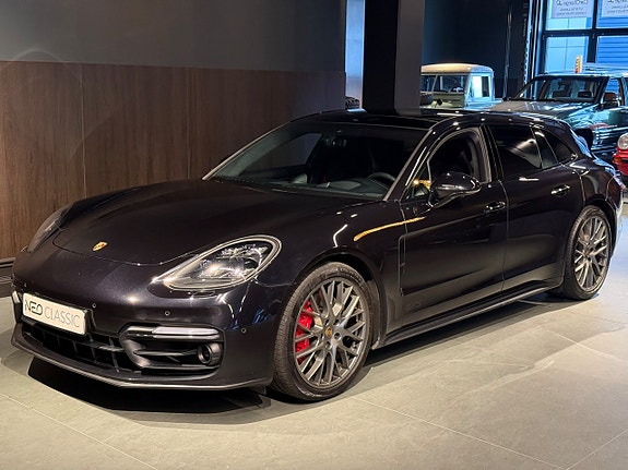 Porsche Panamera GTS 2 of 19