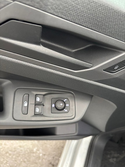Volkswagen Caddy 9 of 22