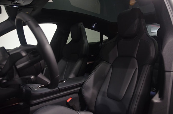 Porsche Taycan 4 11 of 21