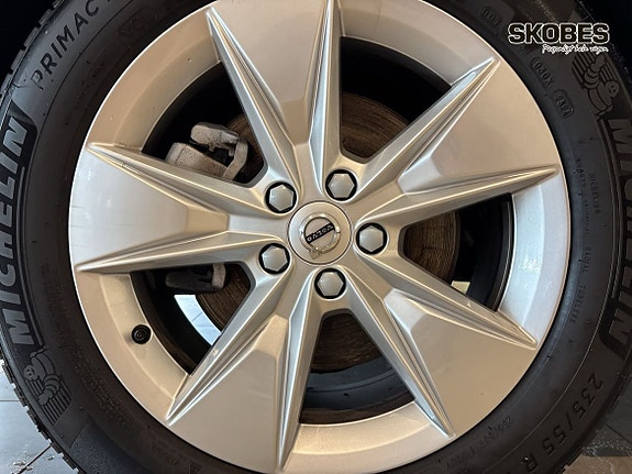 Volvo XC40 18 of 24