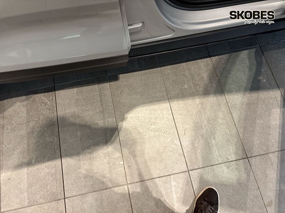 Volvo XC40 19 of 24