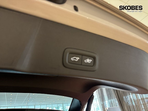Volvo XC40 20 of 24