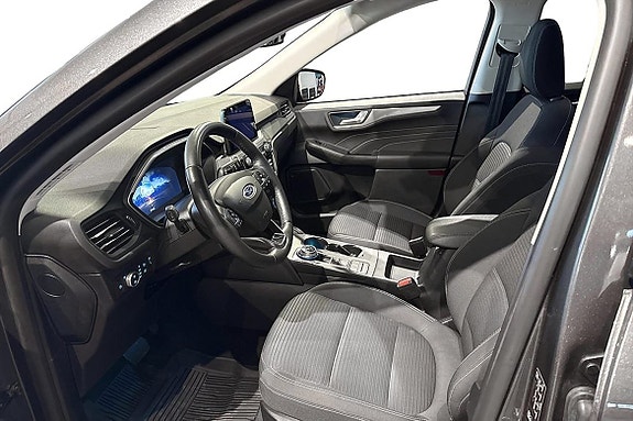 Ford Kuga 8 of 18