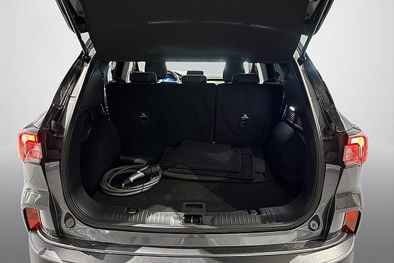Ford Kuga 10 of 18