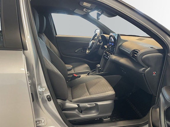 Toyota Yaris Cross 6 of 15