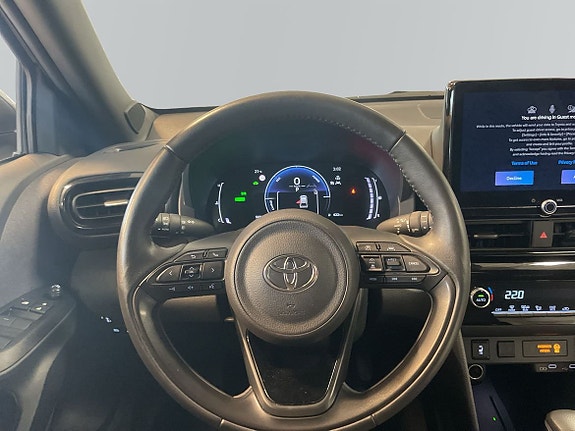 Toyota Yaris Cross 9 of 15